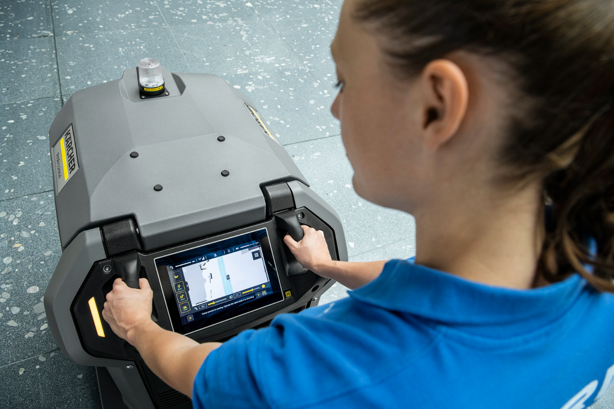 Autonome Scheuersaugmaschine KIRA B 50