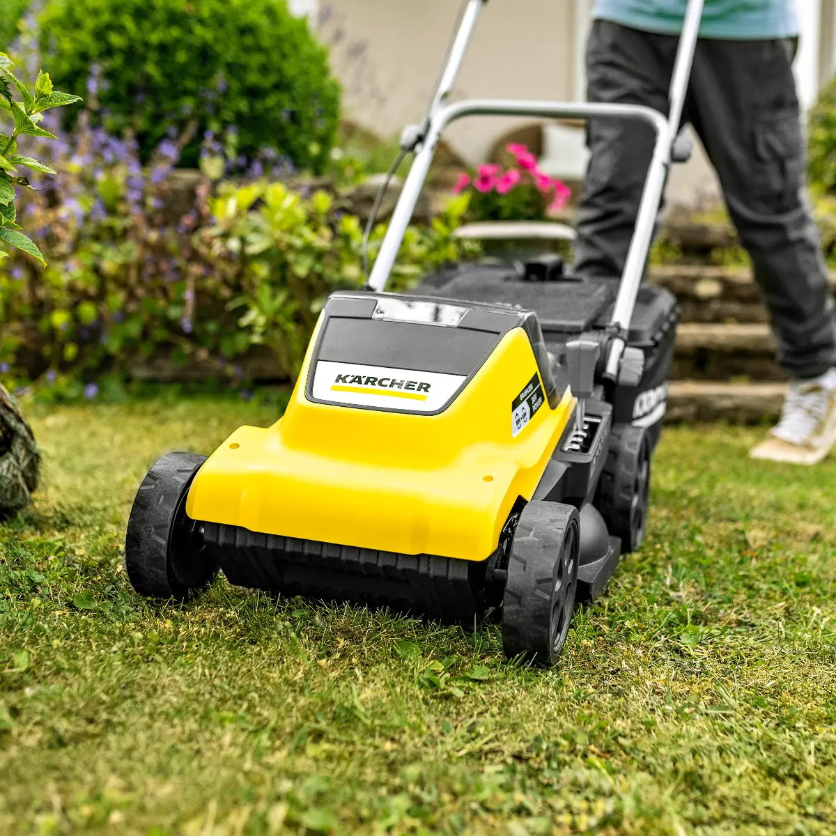 Akku-Rasenmäher LMO 4-18 Dual Battery Set Akku-Rasenmäher LMO 4-18 Dual Battery Set